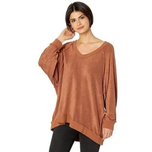 Free People Take It Off Textured Pullover Oversized Sweater in Terracotta Size M - Picture 1 of 9